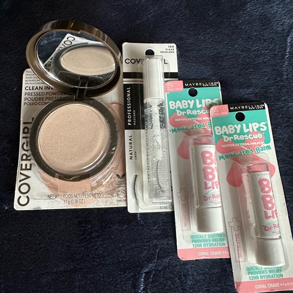 COVERGIRL Clear Pressed Powder & Coral Lip Balm Bundle